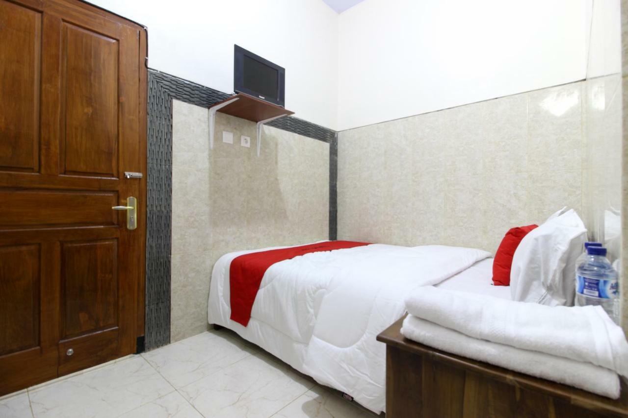 Reddoorz Near Museum Gunung Merapi Калиуранг Экстерьер фото